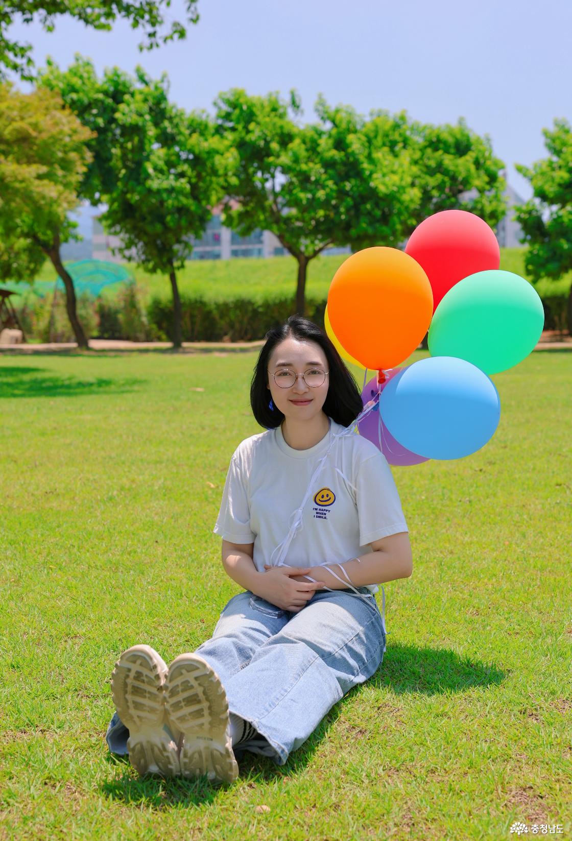 아이들 챙기느라 고생했다고 내봄눈이 드리는 작은 '사진 선물