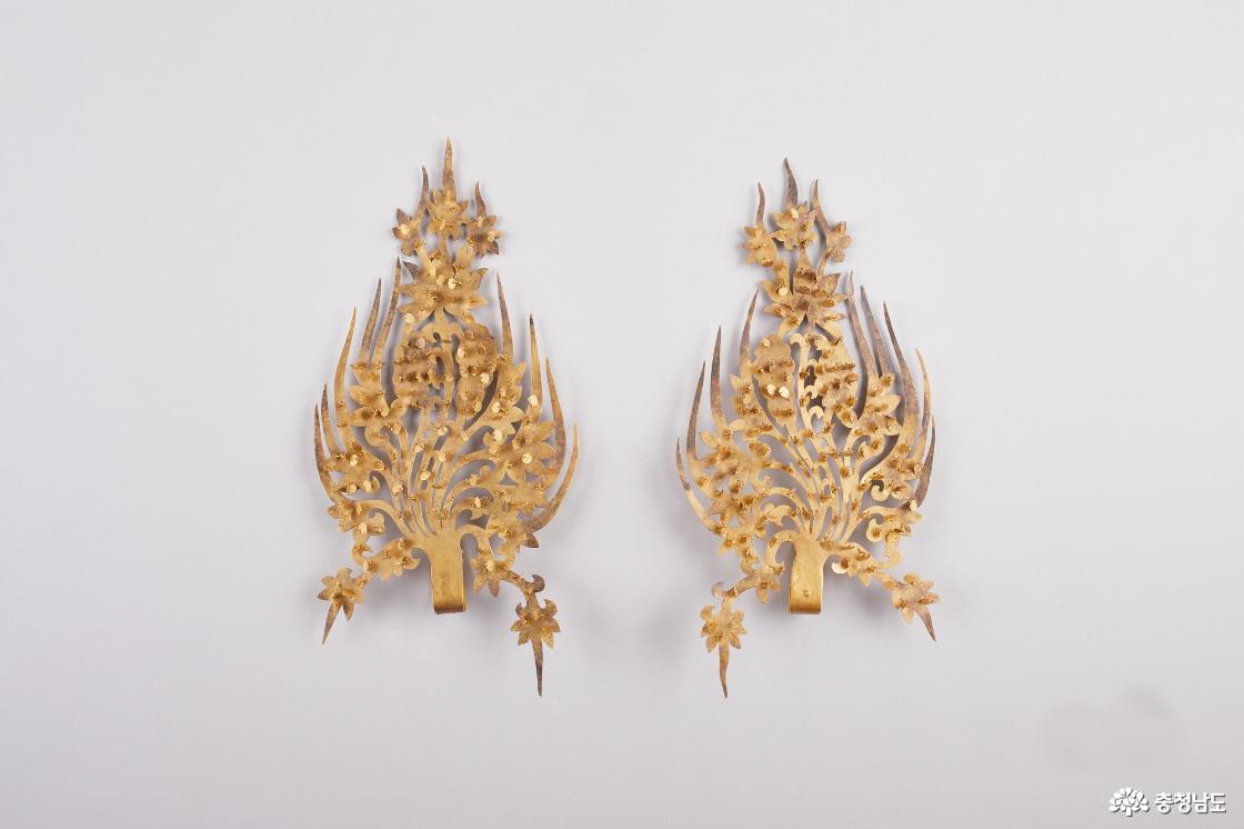 Gold Diadem Ornament from King Muryeong's Tomb