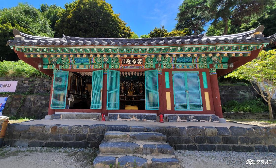 천년고찰 논산 관촉사 명부전.
