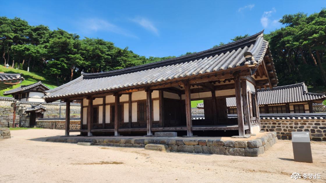 동재