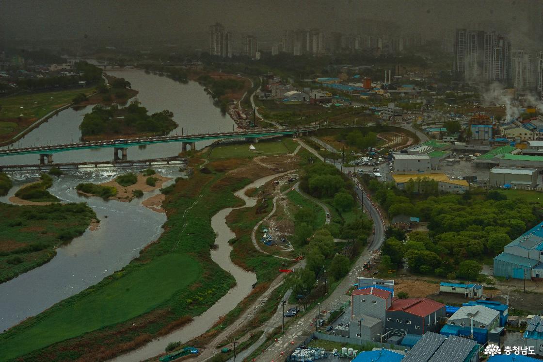 아산그린타워 전망대에서 본 시내 전경