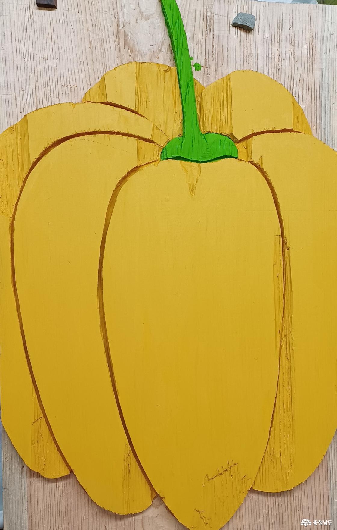 정태궁 <노란 파프리카> 98cm x 62.5cm Mixed media on wood