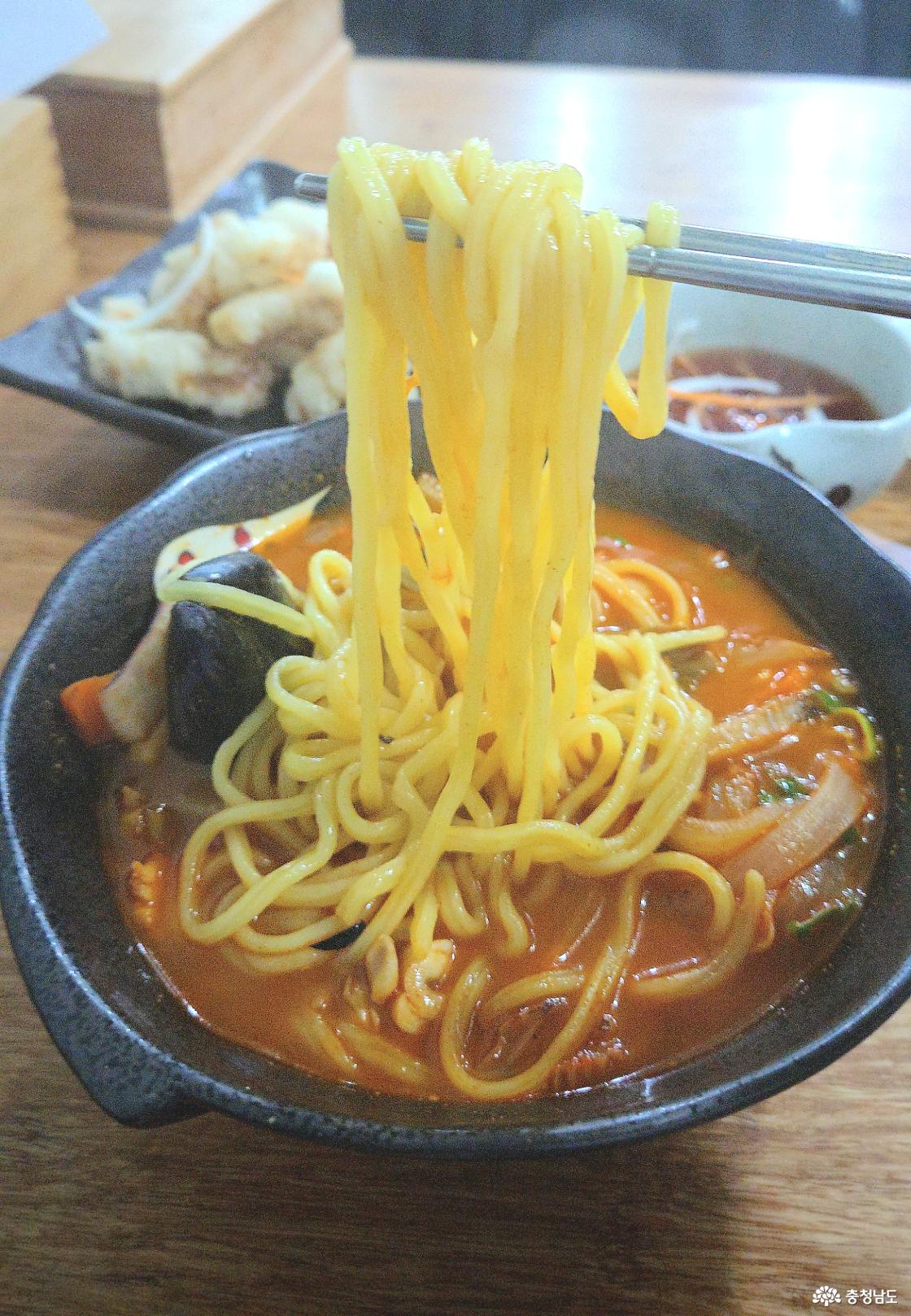 짬뽕국물이 정말 끝내주더라고요