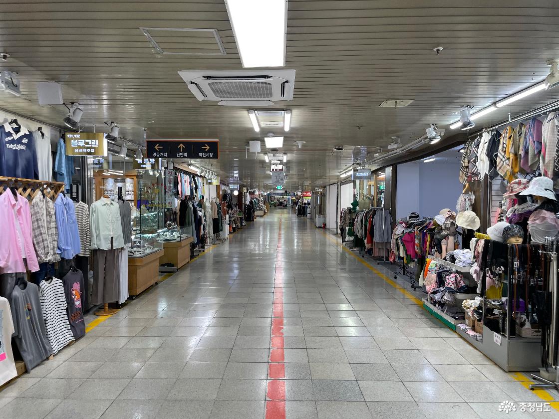 천안역지하도상가의 일부를 담은 사진