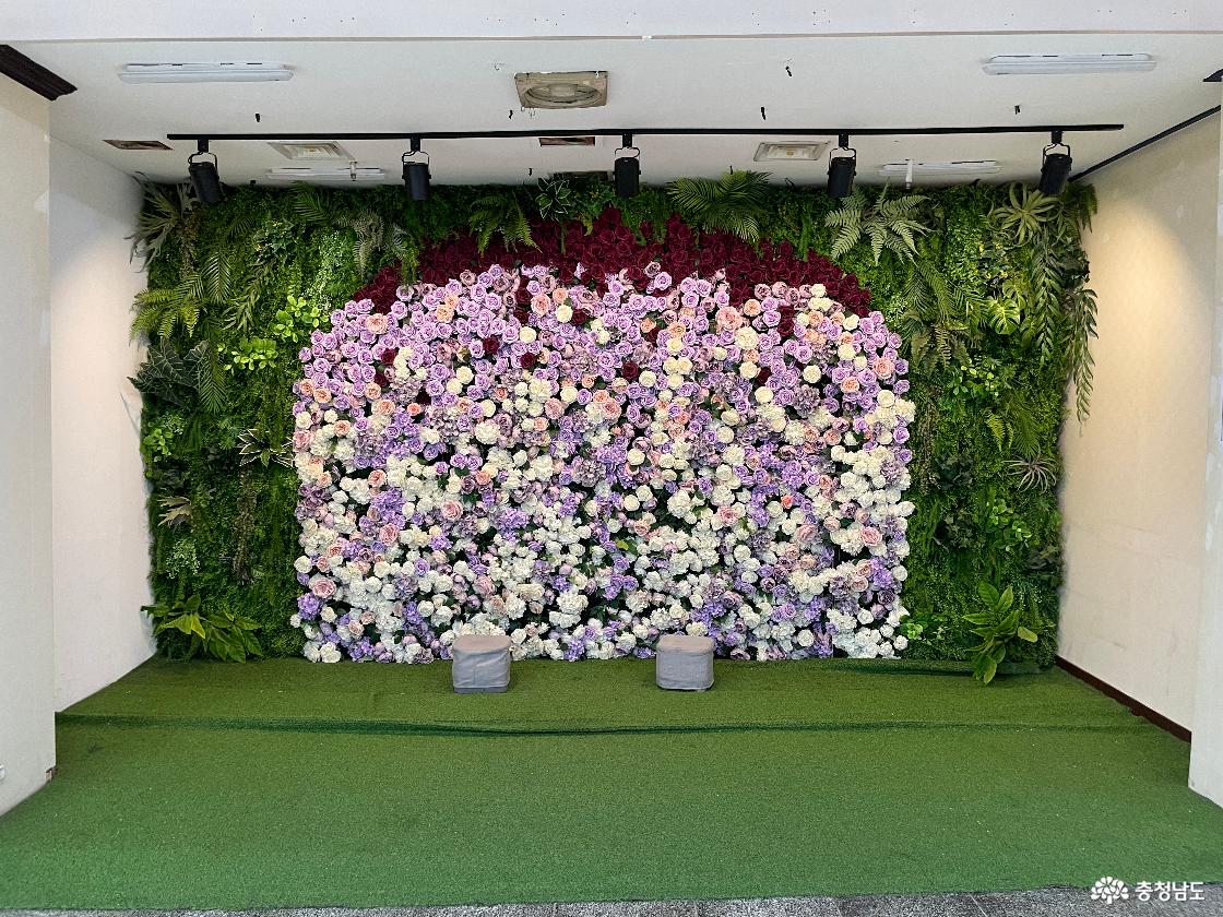 천안역지하도상가에 설치된 포토존을 담은 사진