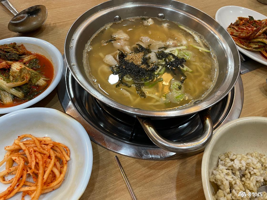 칼제비와 비빔국수
