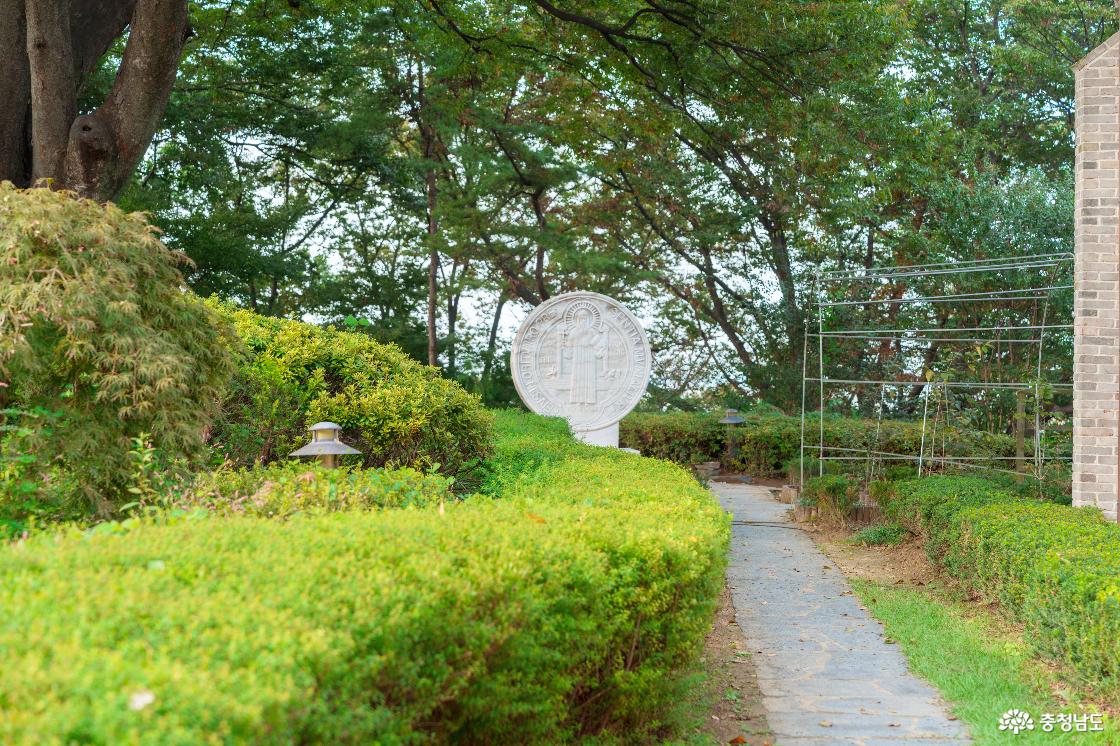 공세리 성당 실외