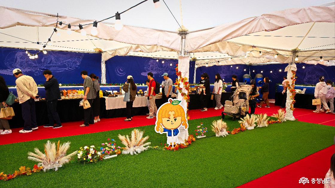 전시관 내부의 베이커리 전시 공간