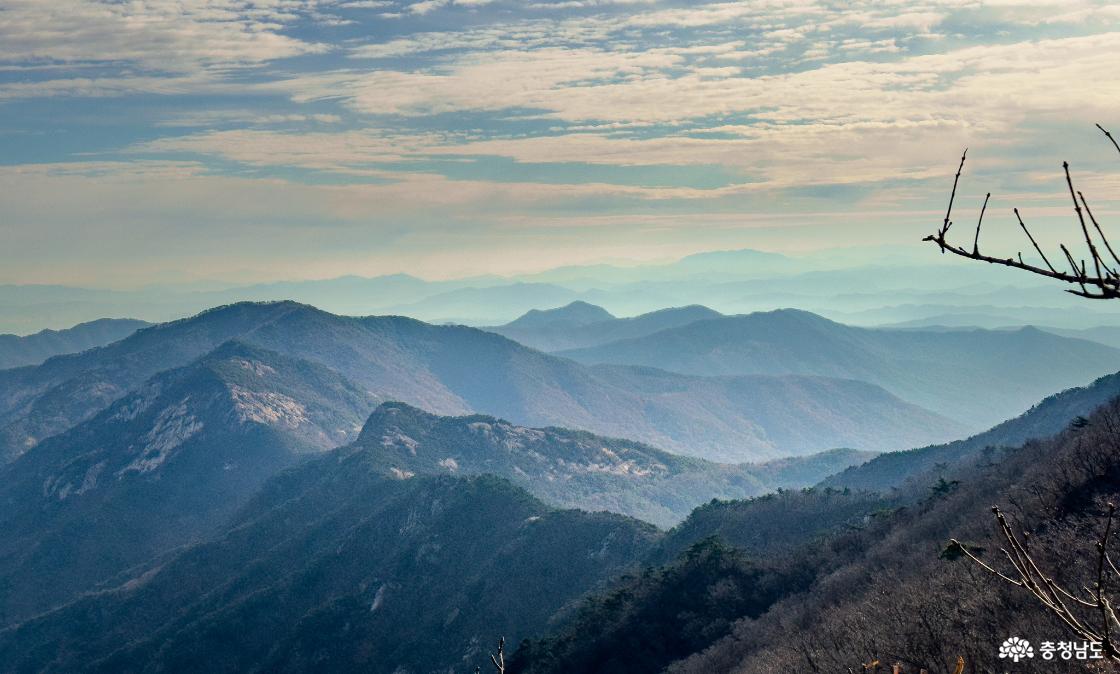 관음봉에서 바라본 계룡산 
