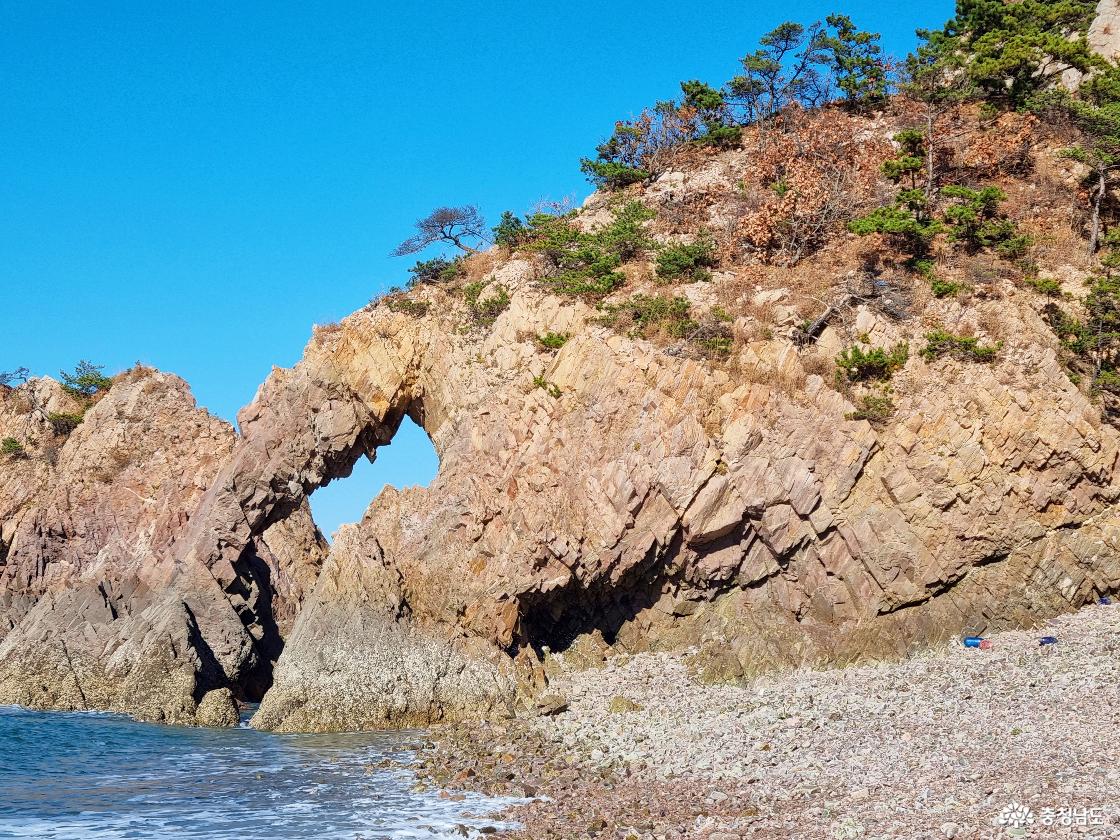 서산 황금산 코끼리바위와 몽돌해변, 그리고 해안 절경