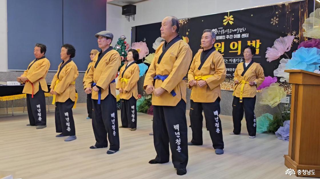 청춘도복단춘 공연