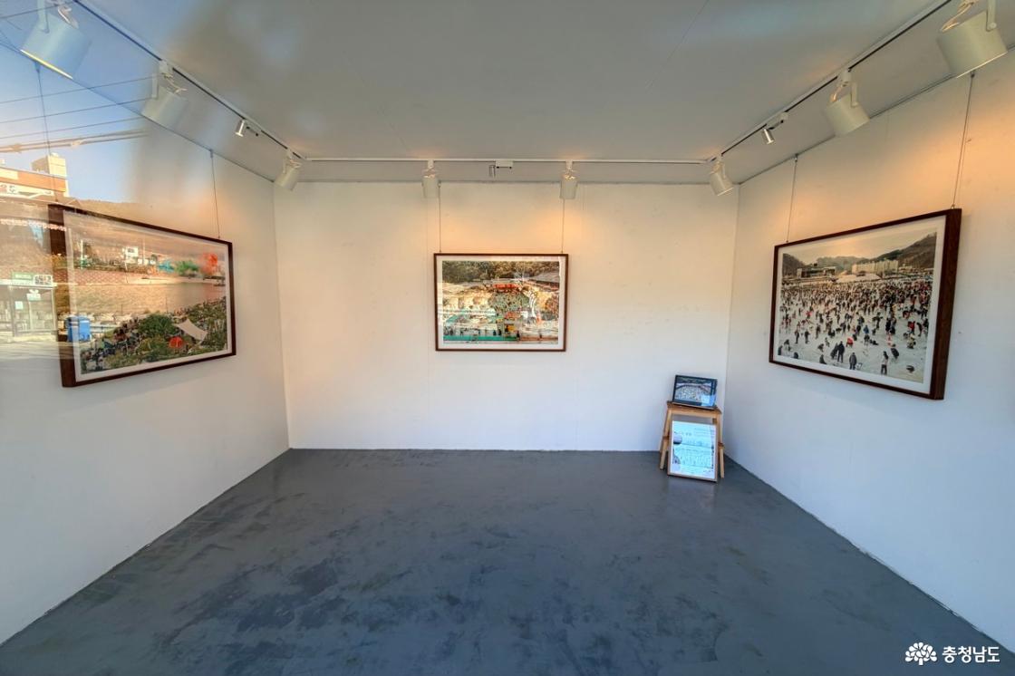 허송세월 전시장 내부를 담은 사진