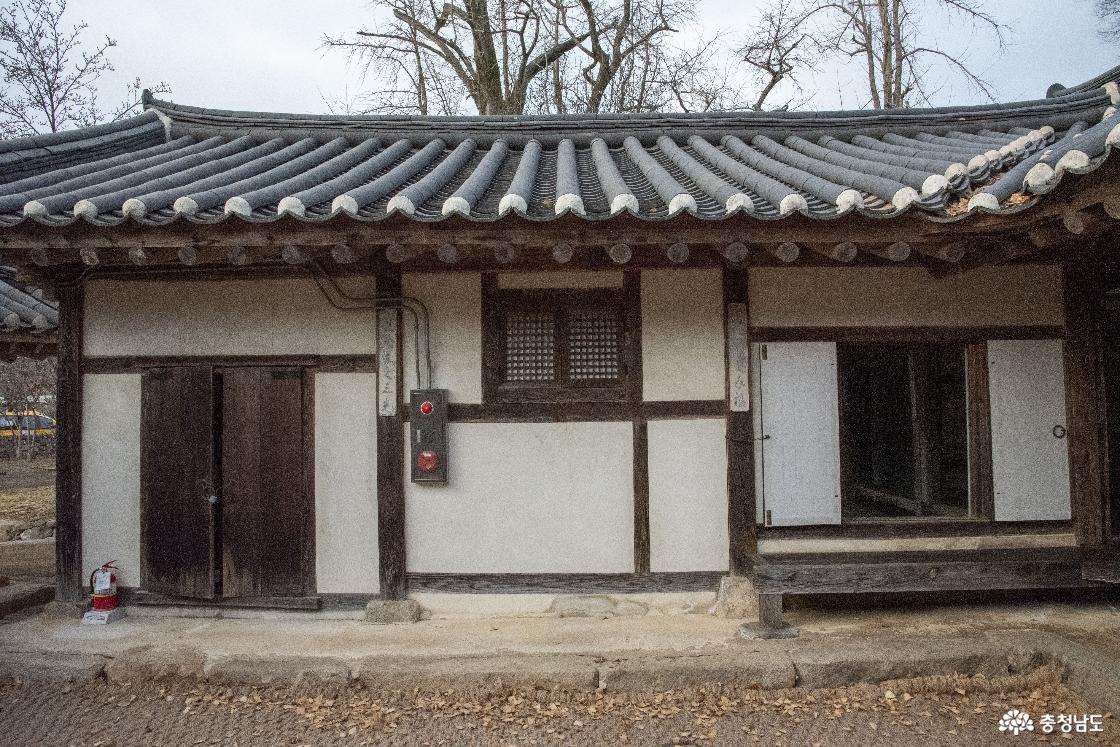 생가지 내부 방 안 구조와 마루 등