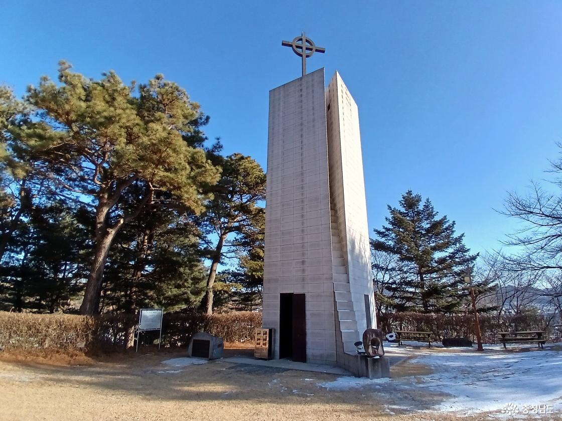 황새바위성지의 순교탑