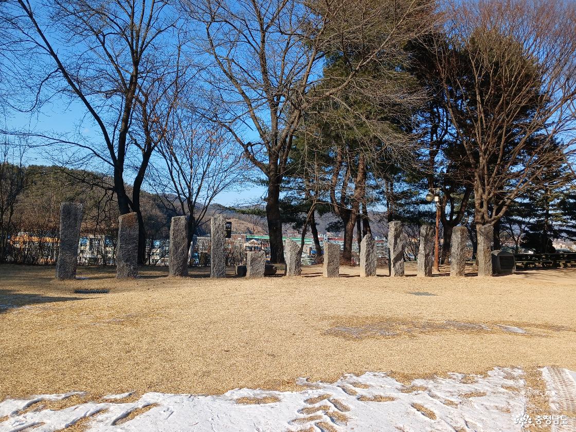 황새바위 성지 빛의돌