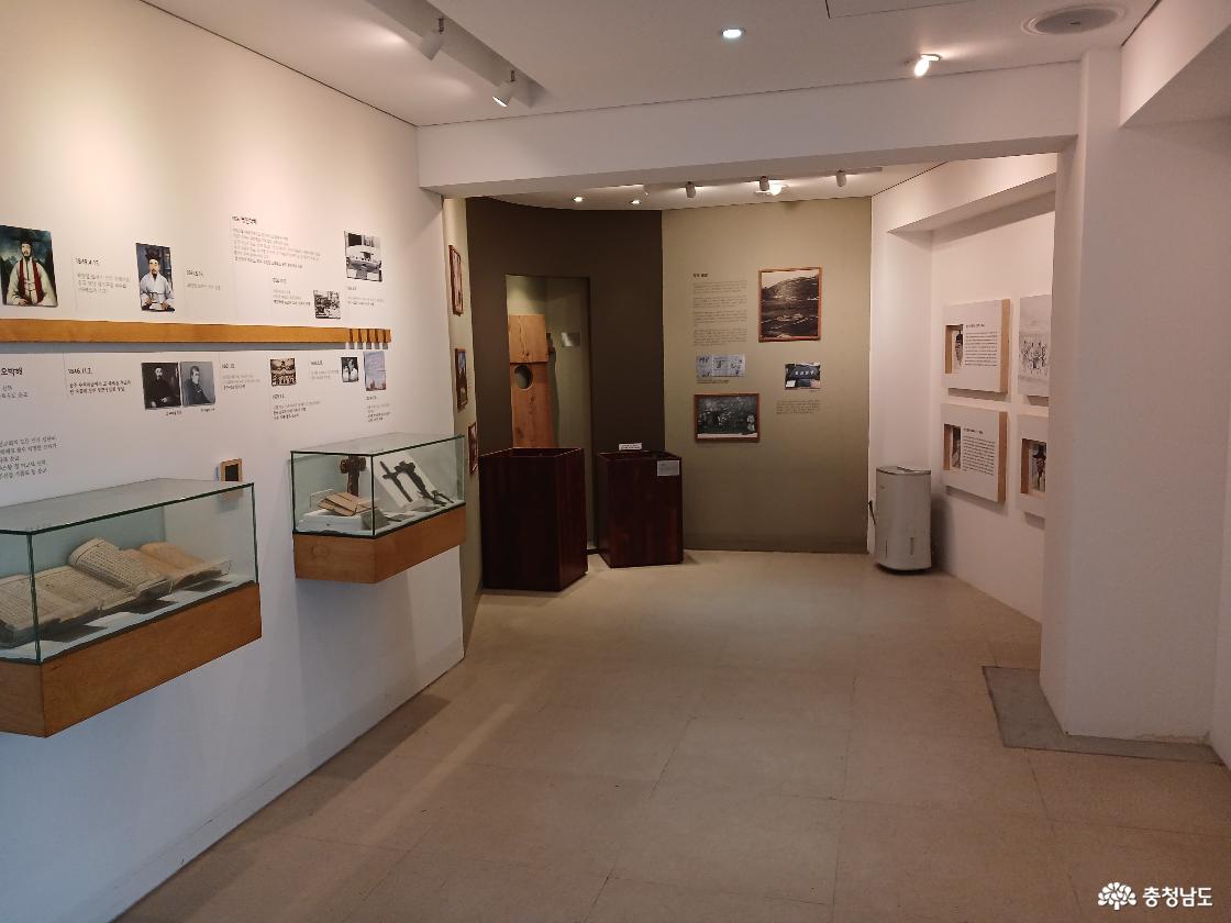 황새바위 성지 순교기념관 1