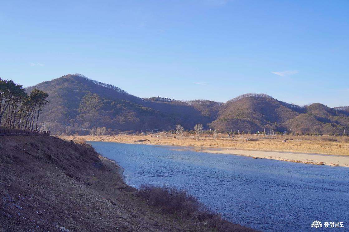 백제이음길에서 조망한 금강과 주변부 풍광(2)