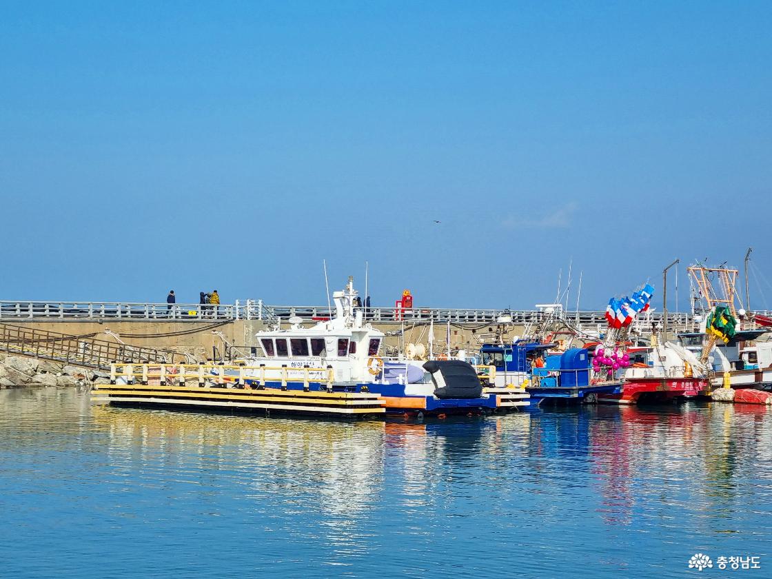 서천 홍원항, 등대 산책로