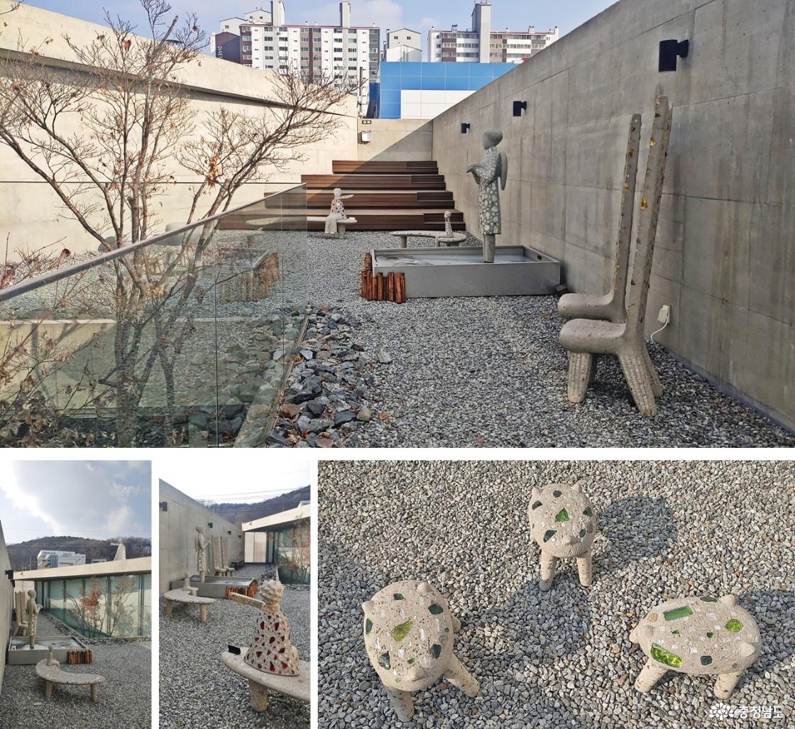 어린 왕자가 반겨주는 테라스 전시장 풍경