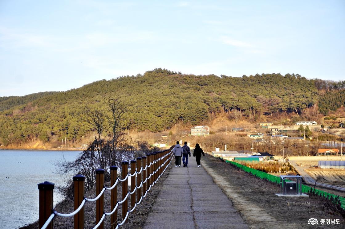 서산 풍전저수지 제방
