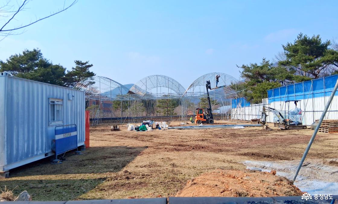 현재 포정사문루 보수정비사업이 진행되고 있다.