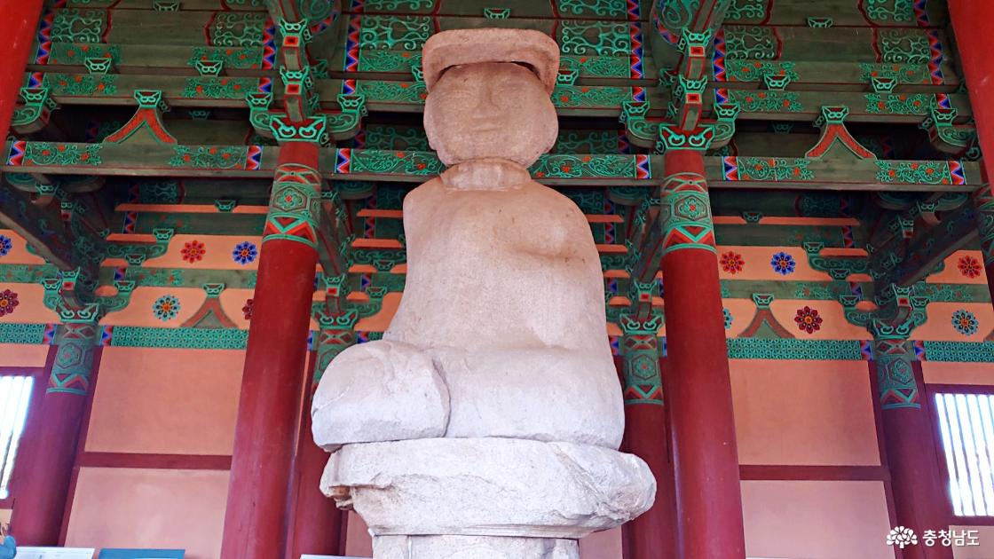 정림사지석조여래좌상