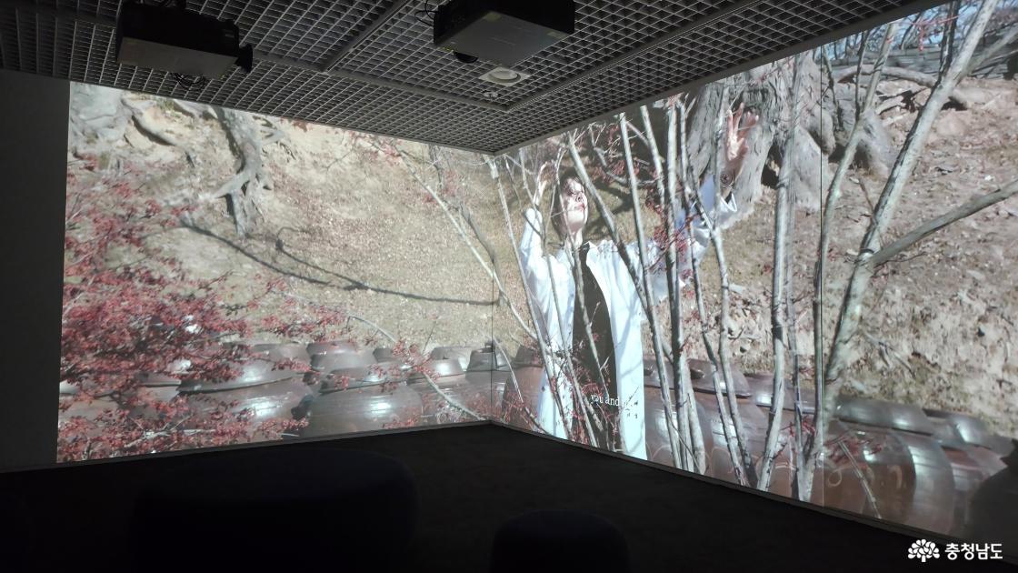 영상 작품 감상 