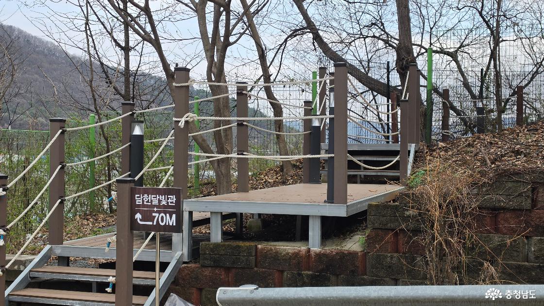 홍대용과학관에서 담헌달빛관 산책 5분 거리
