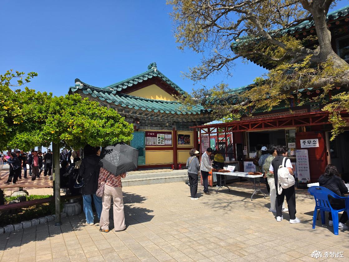 간월암 경내