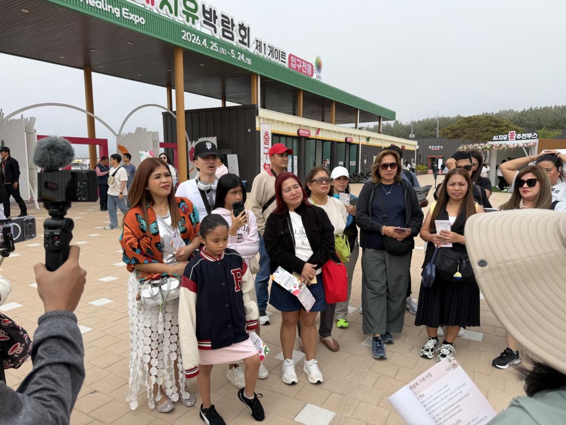 멜라이와 가족들