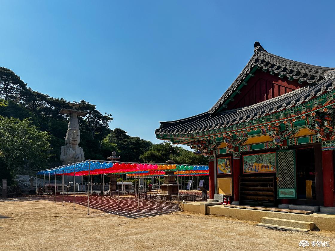 논산 관촉사 경내와 은진미륵의 모습