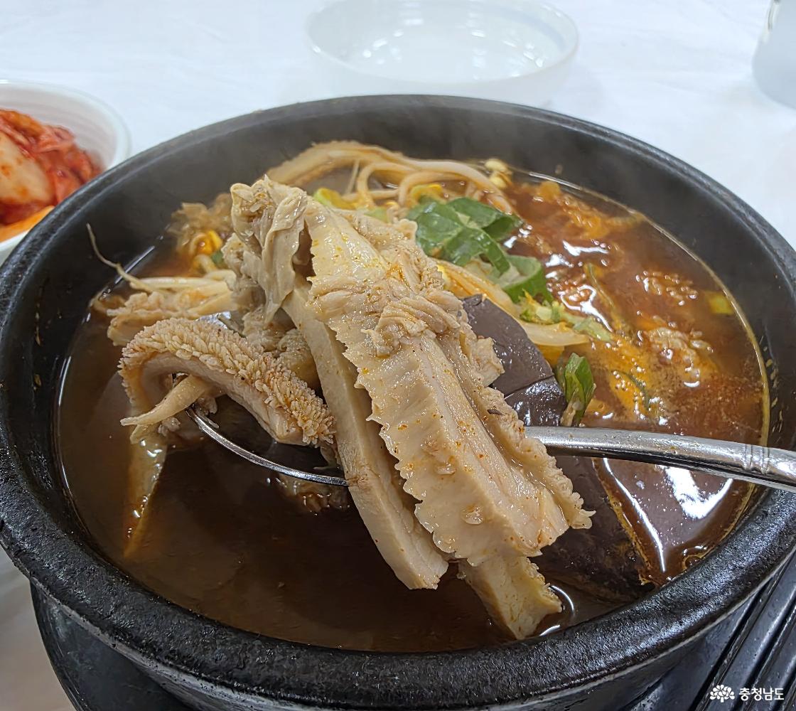 안에 푸짐하게 들어있는 양
