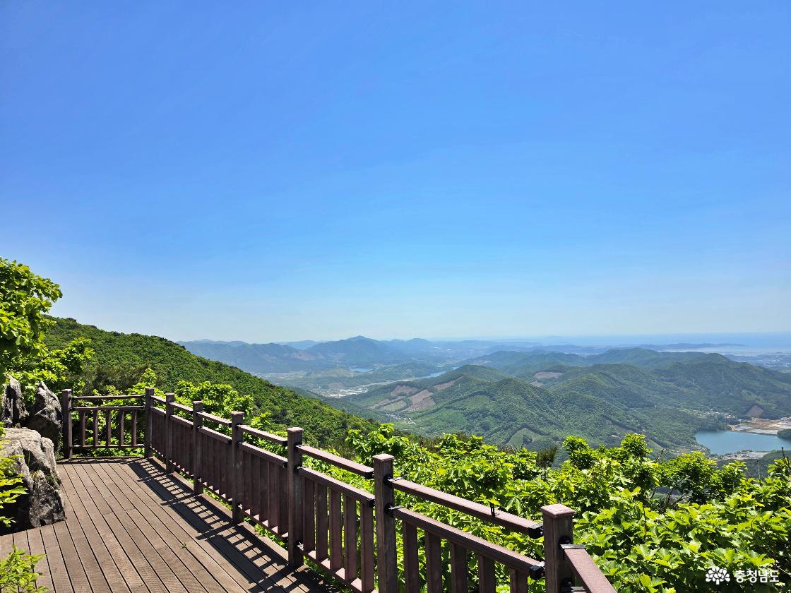 오서산 등산로 전망대