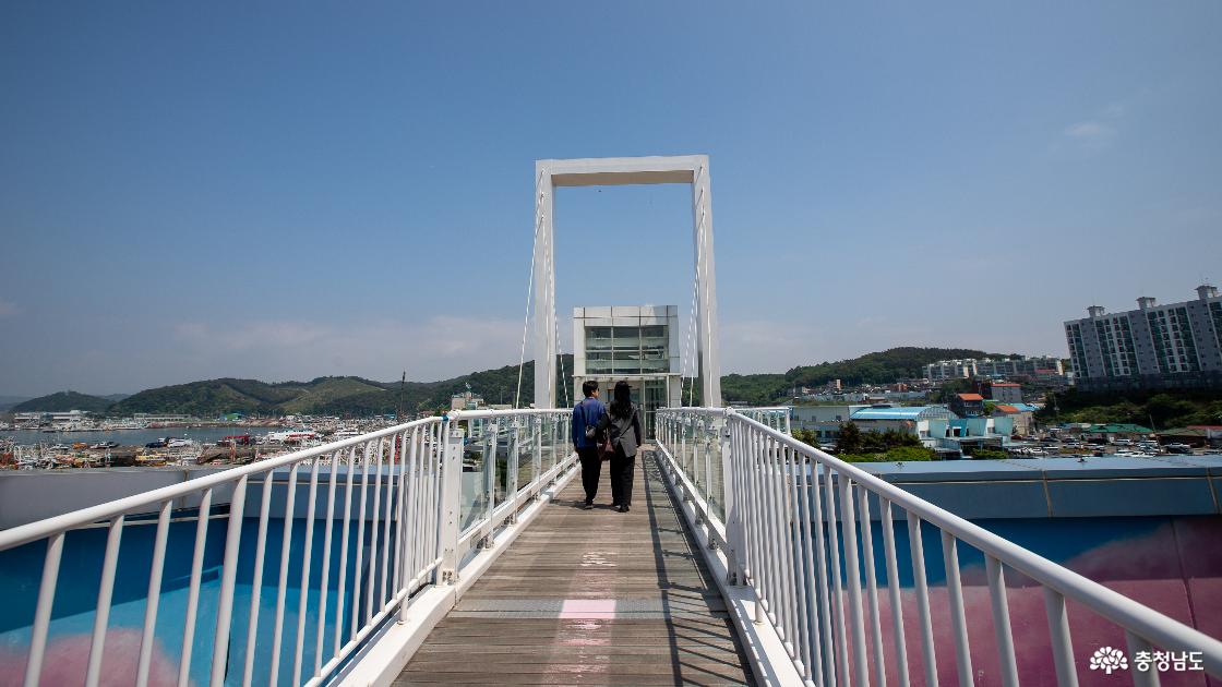 루프탑 전망대에 가는 모습