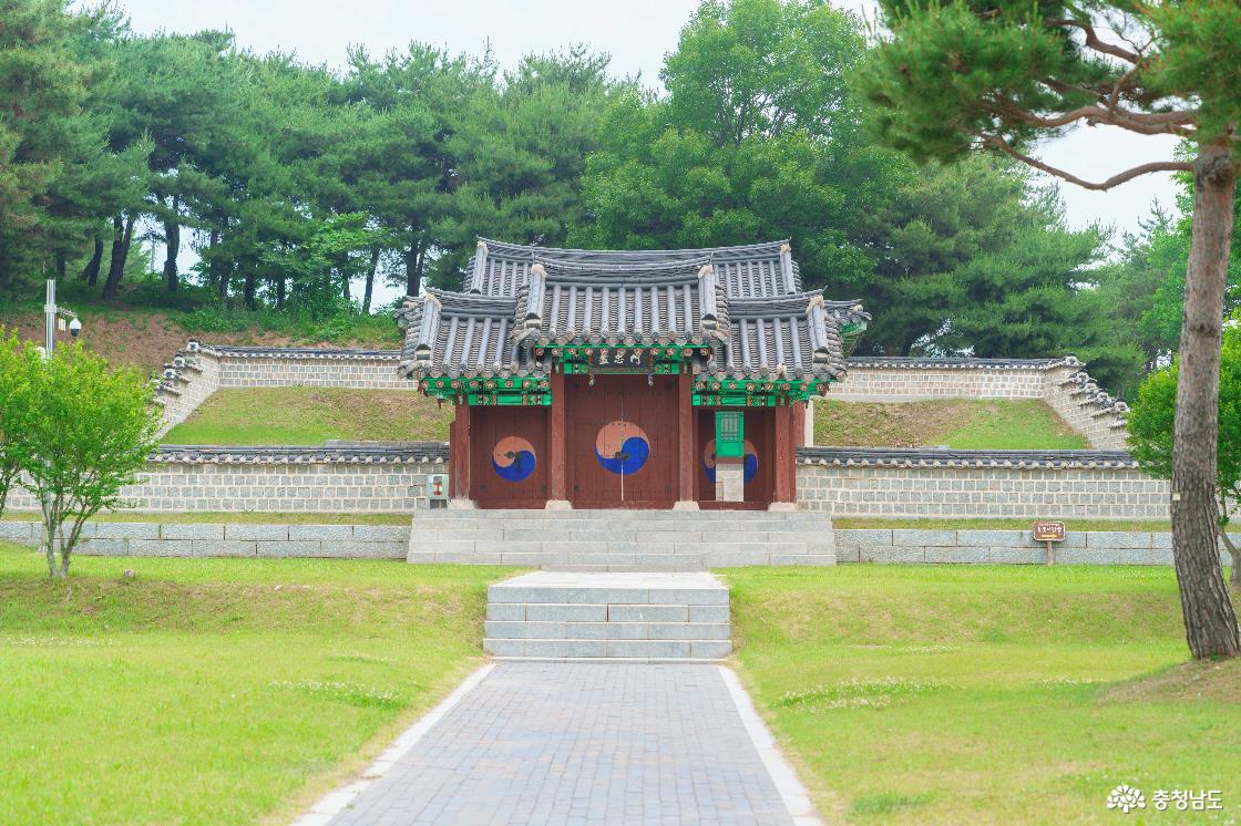 홍주의사총 전경