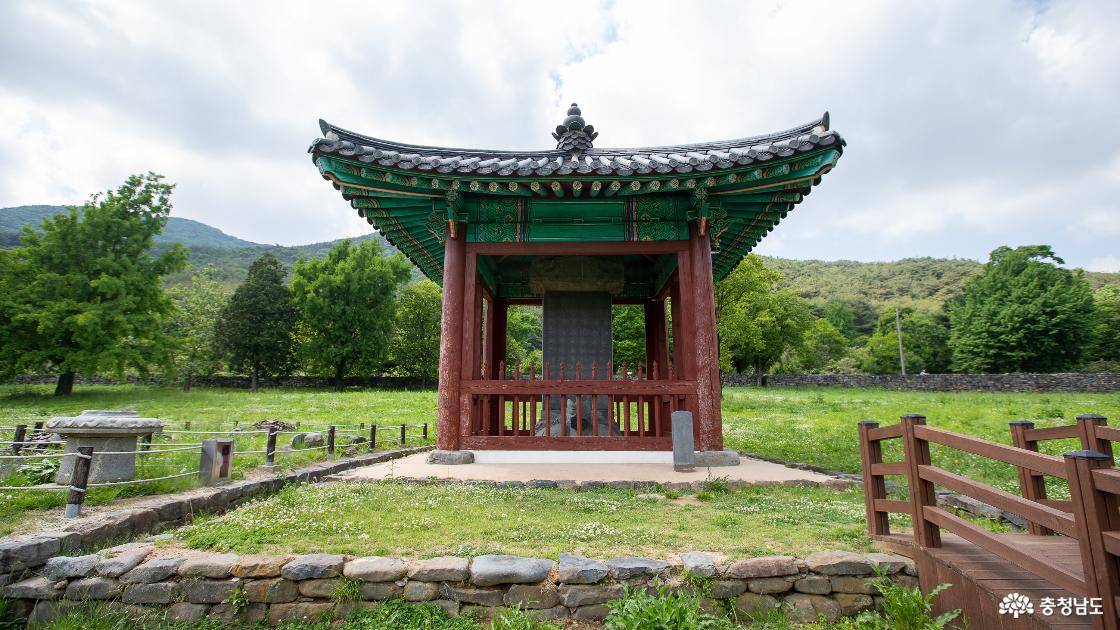 성주사지 탑비