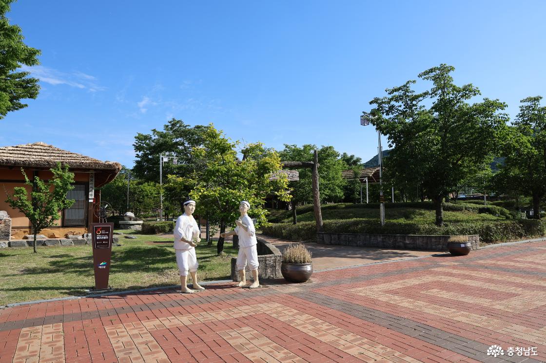 예산 의좋은형제공원 슬로시티 대흥동헌 산책 효와 형제애를 다시 읽다