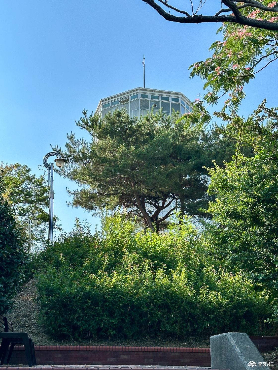 황산근린공원 돌산전망대의 모습