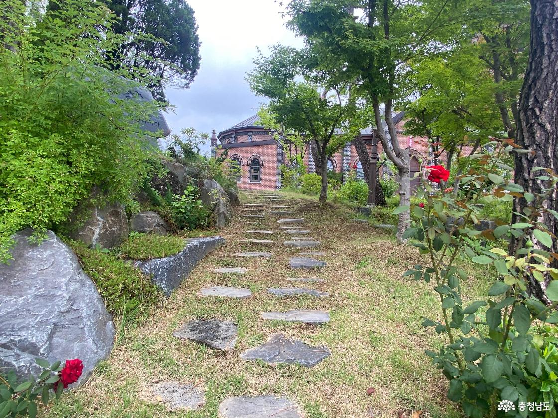 충남 공주 유구성당의 아름다운 성전9