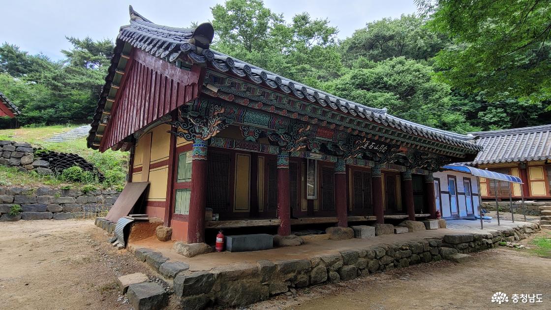 전통사찰 홍성 석련사 요사.