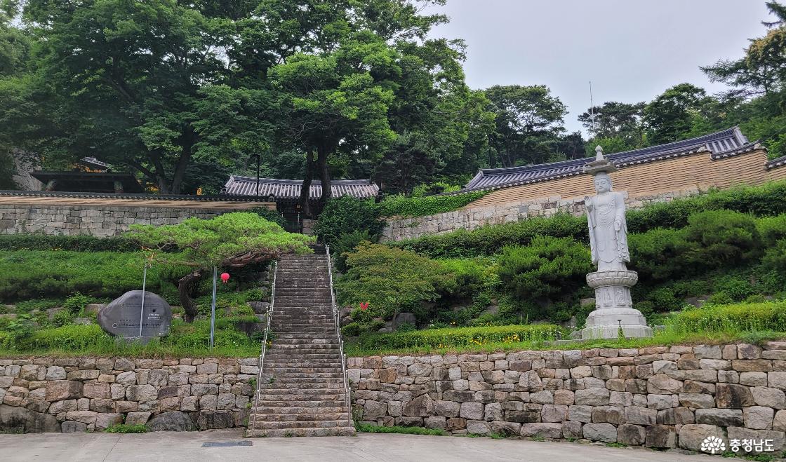 충남 홍성군 전통사찰 구절암 전경 2. 