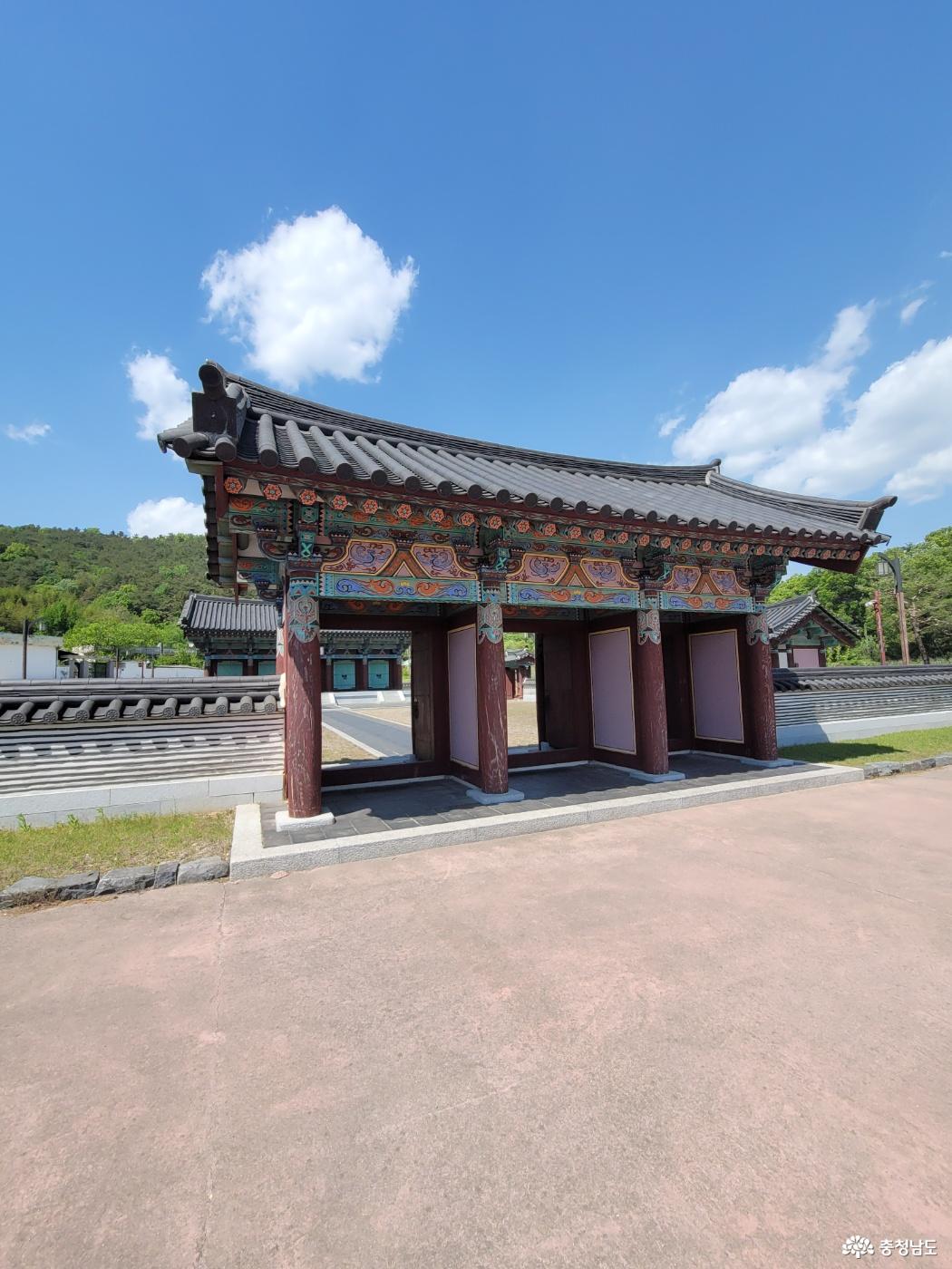 유네스코 세계유산 부여 왕릉원, 백제 왕들이 잠든 곳을 걷다