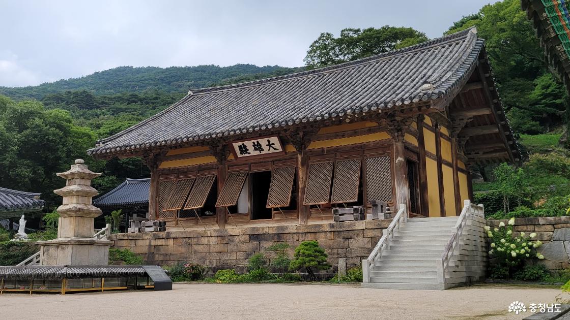 [충남의 전통사찰 55] 덕숭문중 큰 법맥 천년고찰 예산 수덕사(修德寺)
