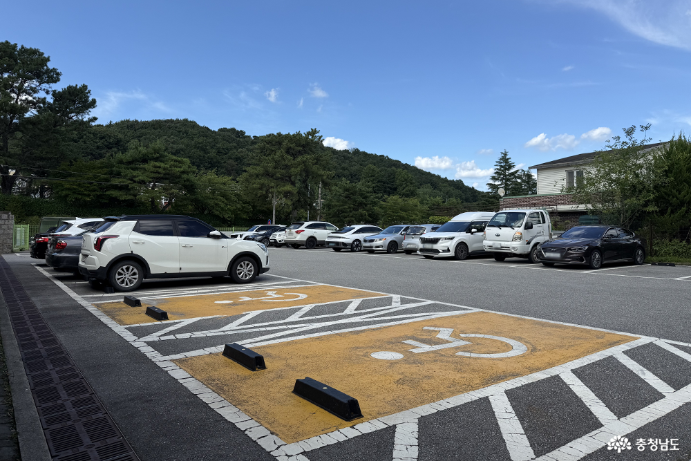 충청남도부여교육지원청 부여도서관