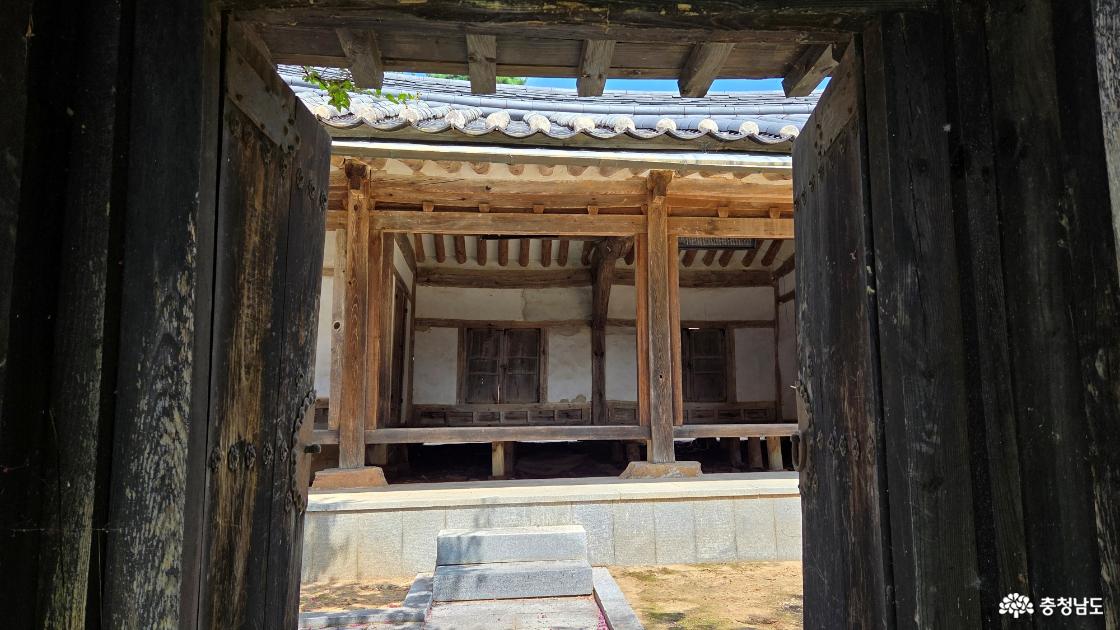 유봉영당 대문