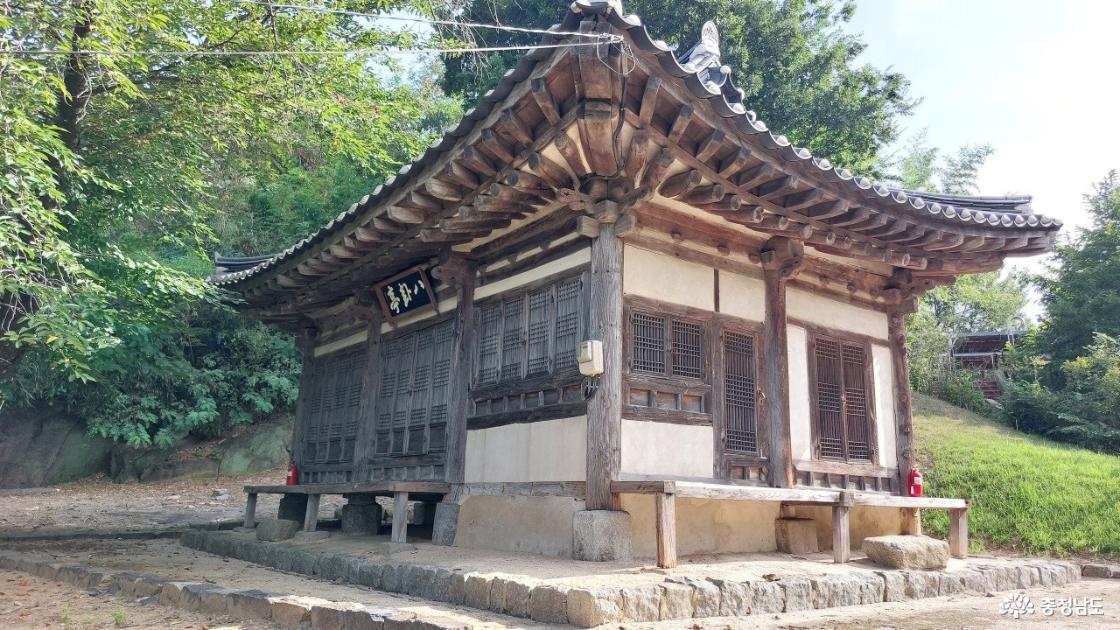팔괘정 모습