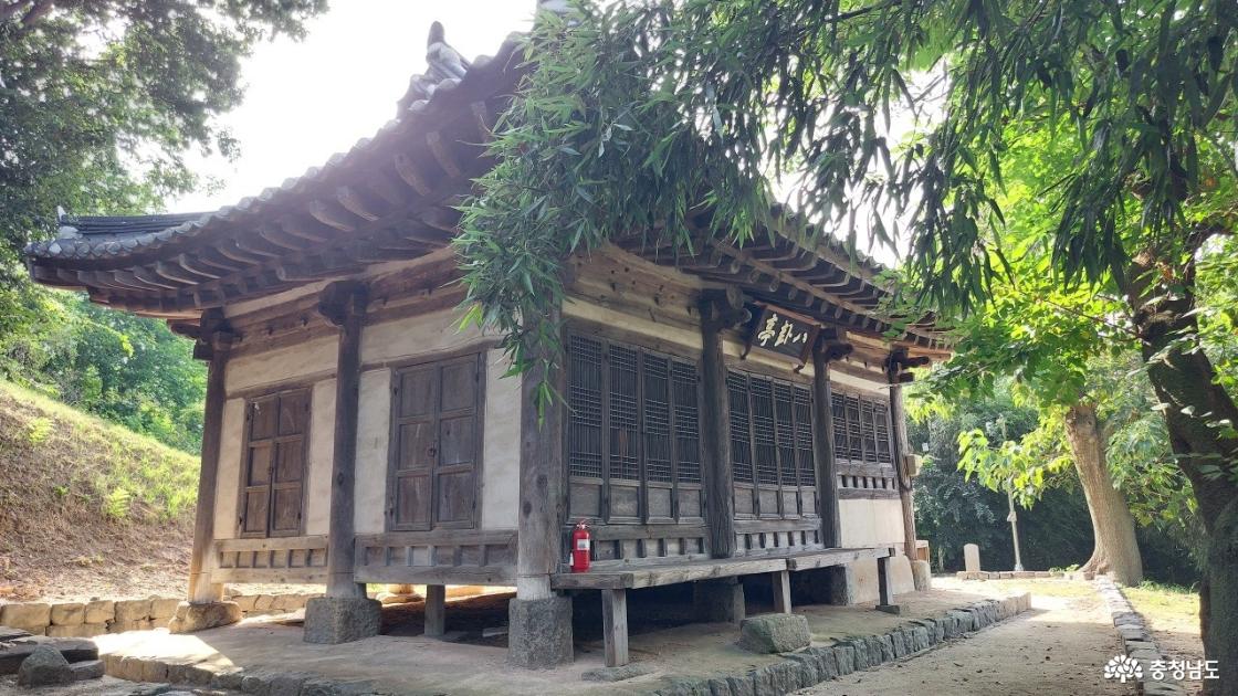 팔괘정 모습