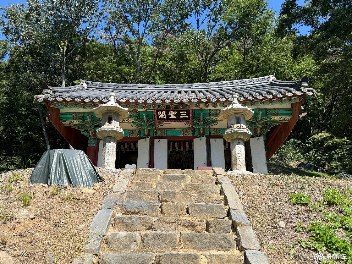 대웅전