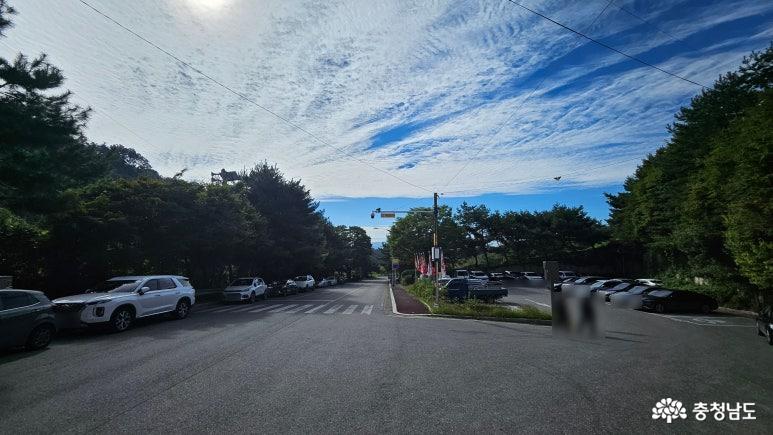 향적산 치유의 숲 주차장 사진임