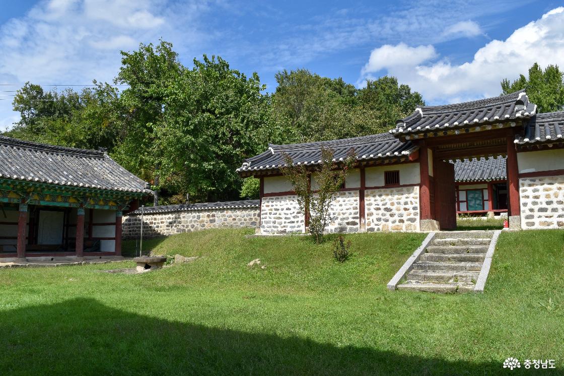 내삼문